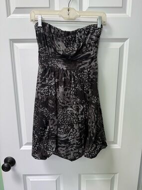 American Rag Strapless Black & Gray Abstract Bubble Hem Dress